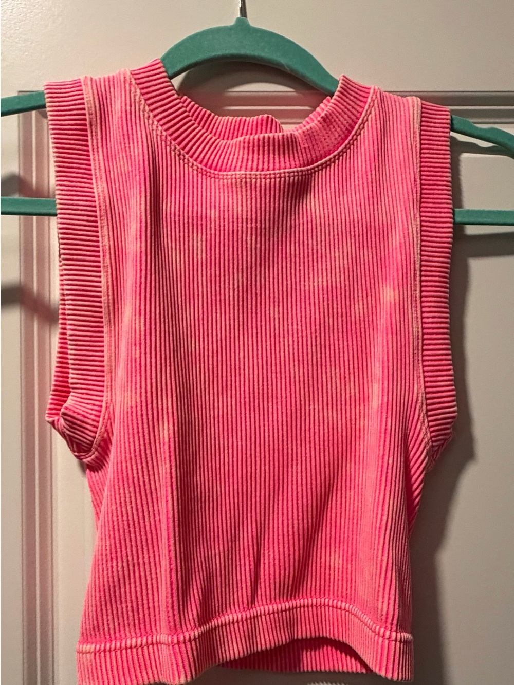 Zenana Women’s Hot Pink Ribbed Sleeveless Crop Top